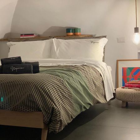 Appartamento Nàpoesia Duomo House Napoli Esterno foto